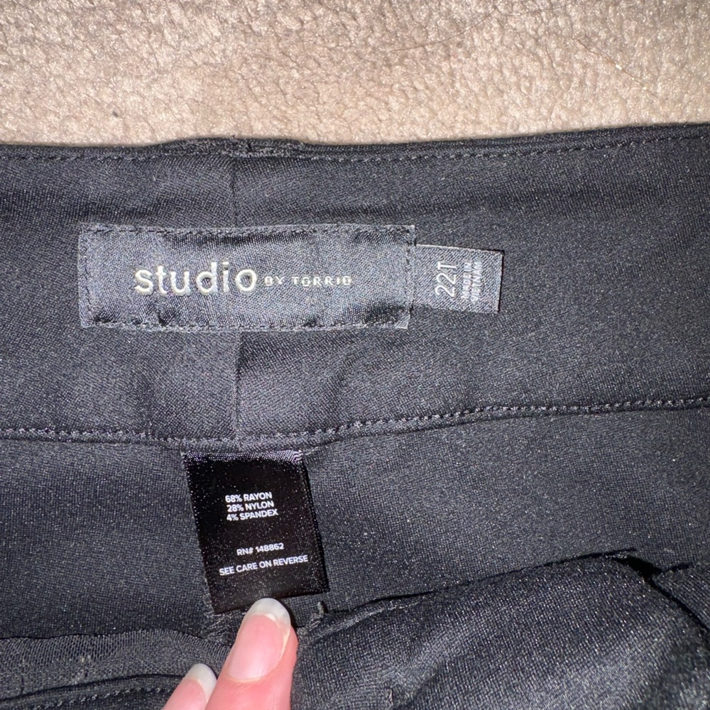 Classic Black Wide-Leg Pants 22 LONG - Picture 2 of 2